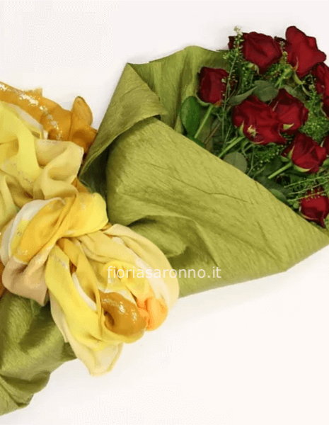 Fascio di rose con Pashmina